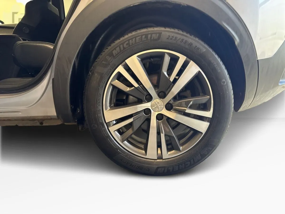 Peugeot 3008 1.5HDi ALLURE *FLASH SALE* €95 PER WE - Image 5