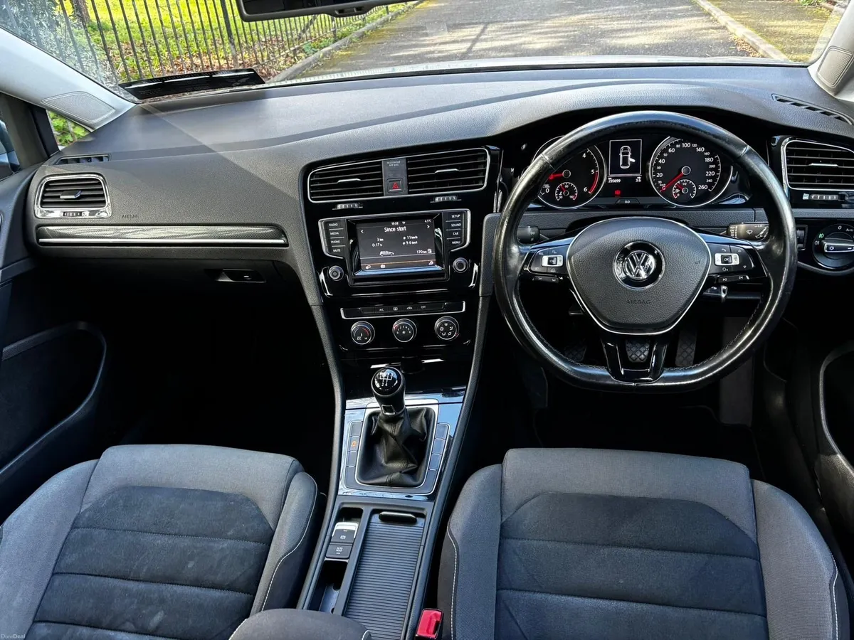 Volkswagen Golf - Image 6