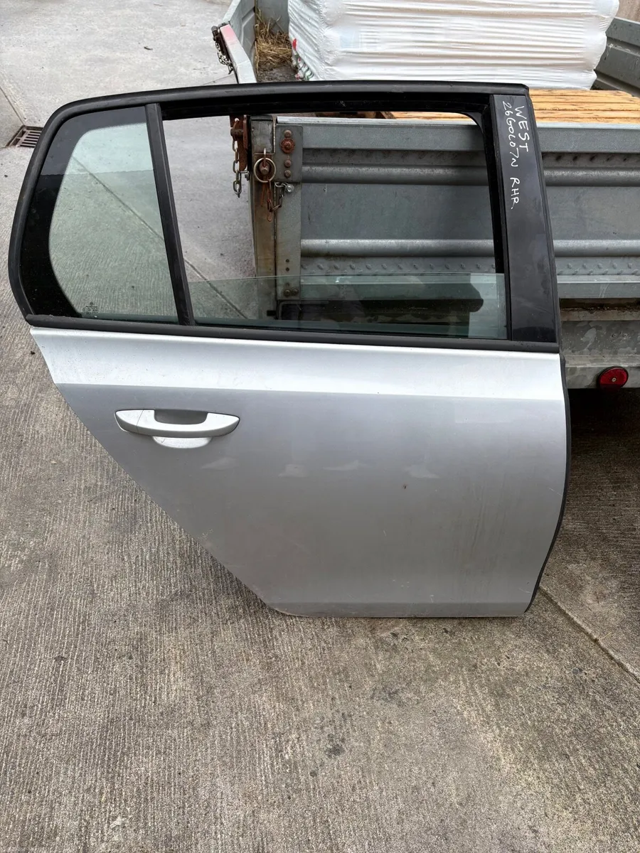 Right rear Volkswagen Golf door 2013 - Image 2