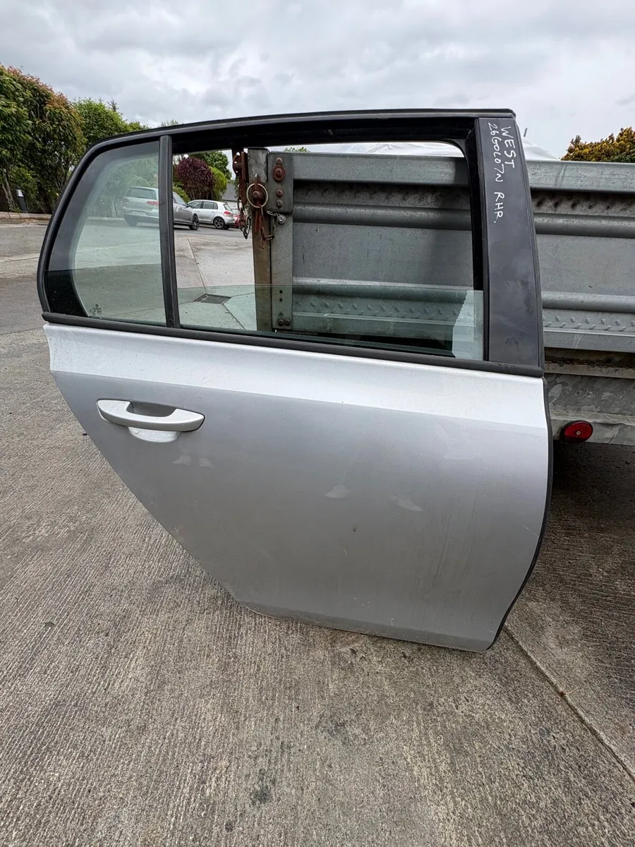 Right rear Volkswagen Golf door 2013 - Image 1