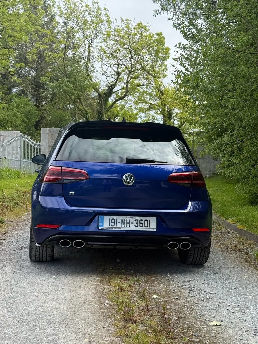 Volkswagen Golf R - Image 3