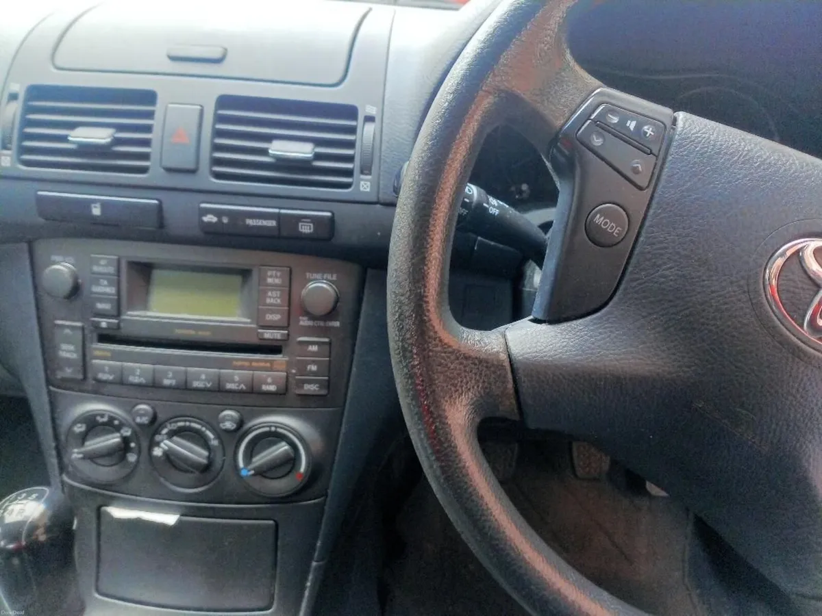 Toyota Avensis 2008 - Image 2
