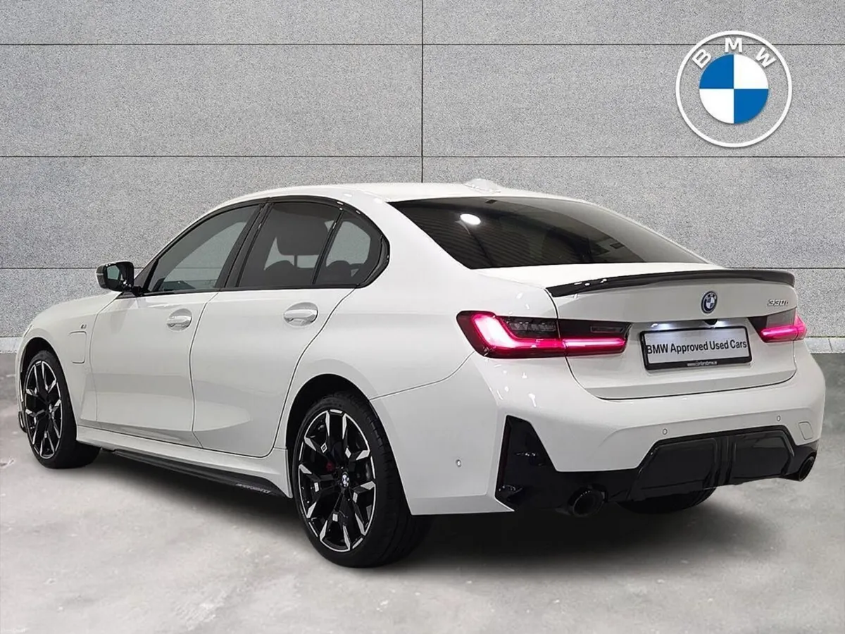 BMW 3-Series 330e M Sport Saloon - Image 3