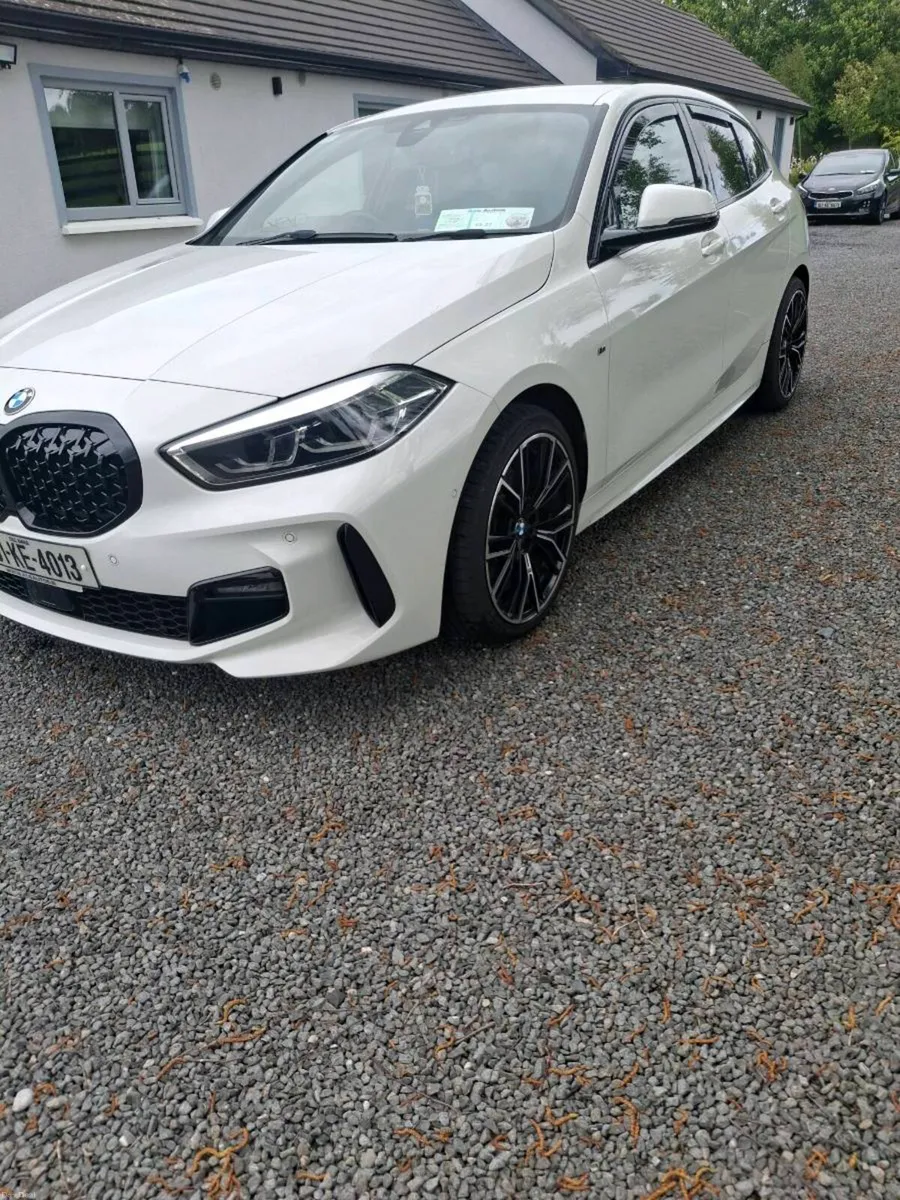 BMW 1 series - Image 2