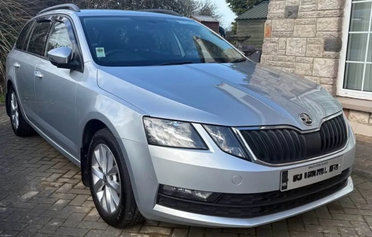 2021 Skoda Octavia - Image 2