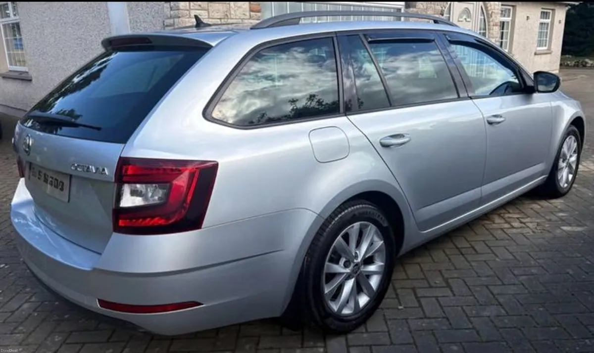 2021 Skoda Octavia - Image 4