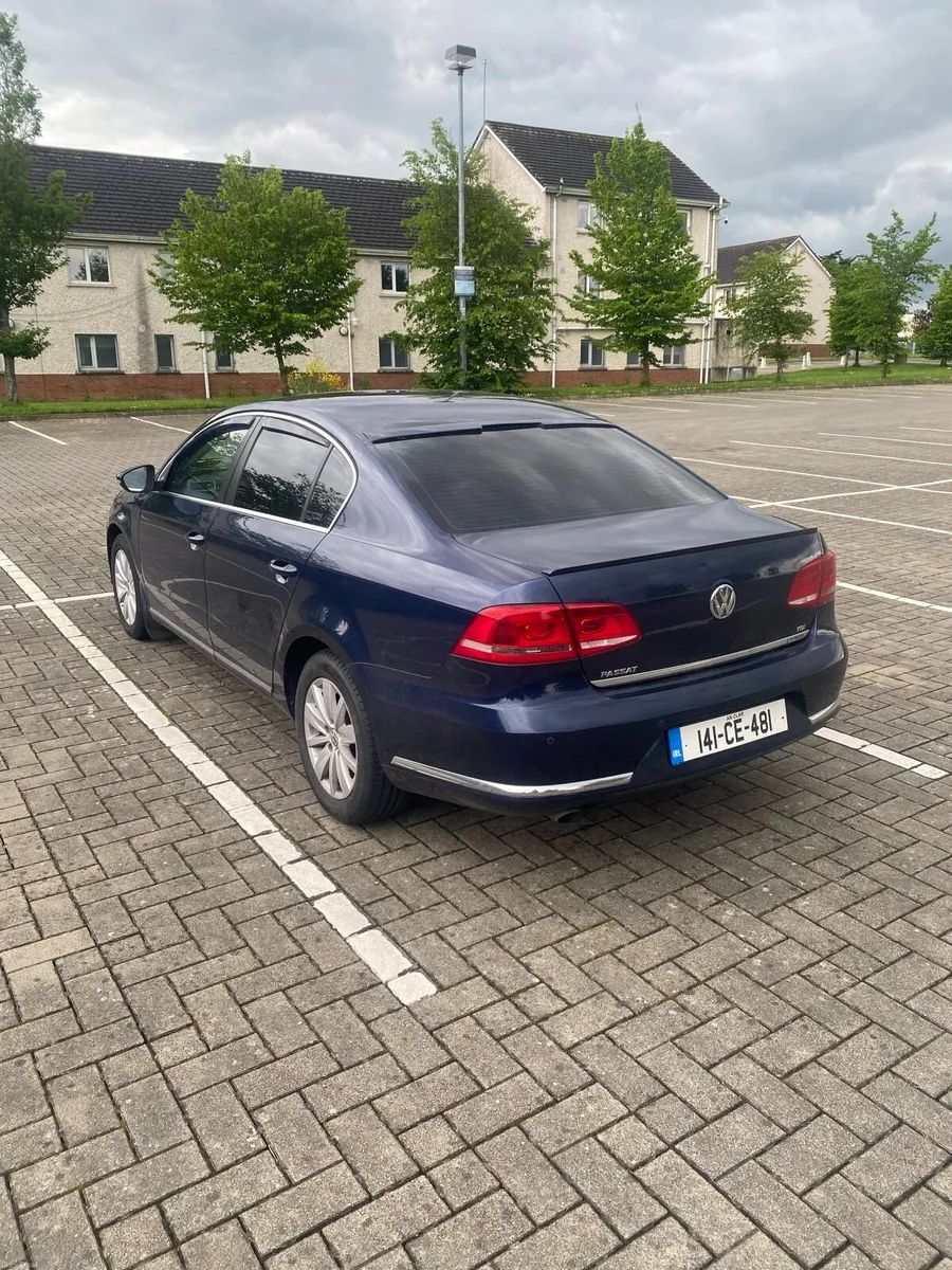 VW Passat - Image 4