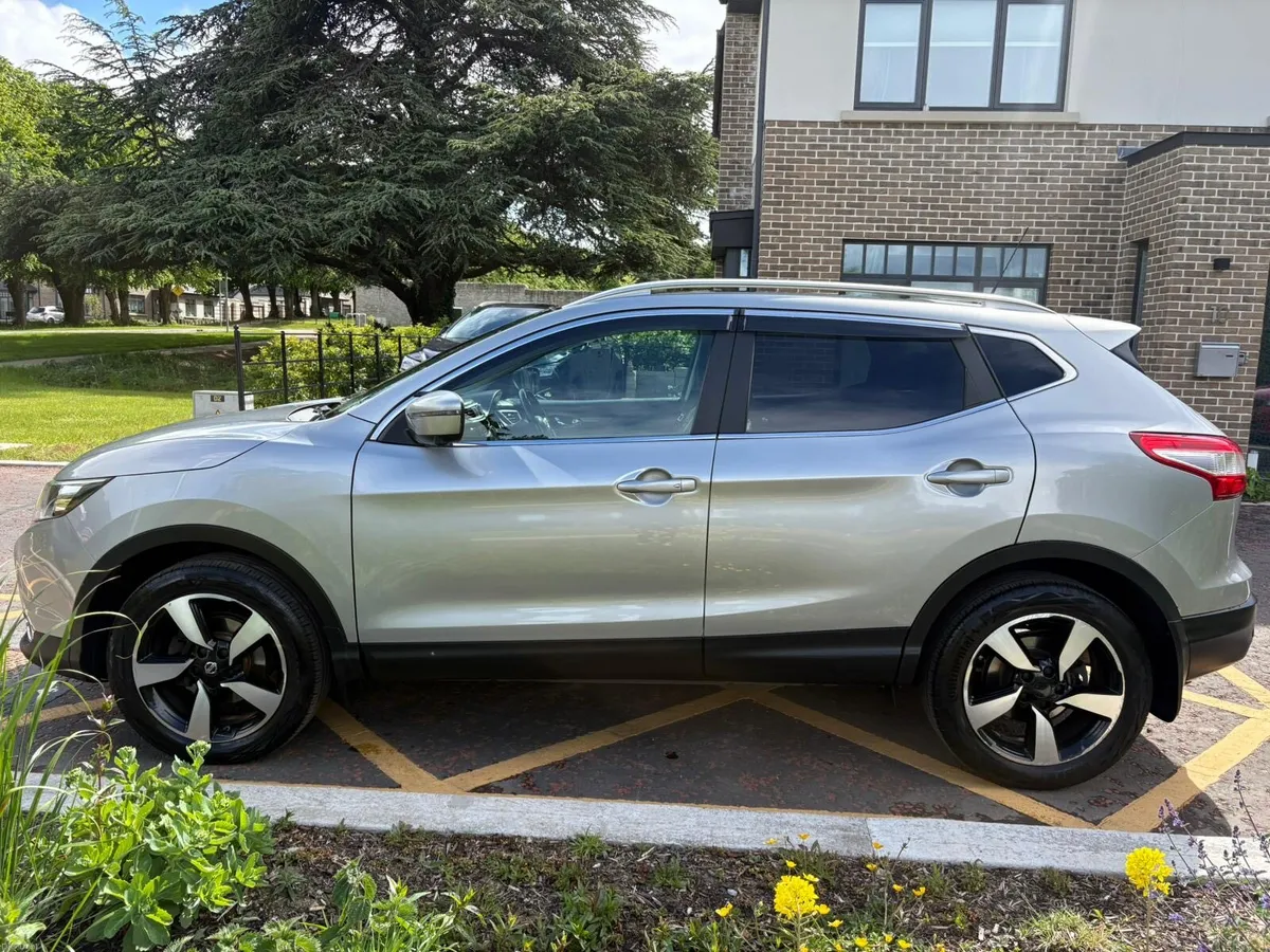 2017 Nissan Qashqai 1.5 dCi SV Premium - low km - Image 4