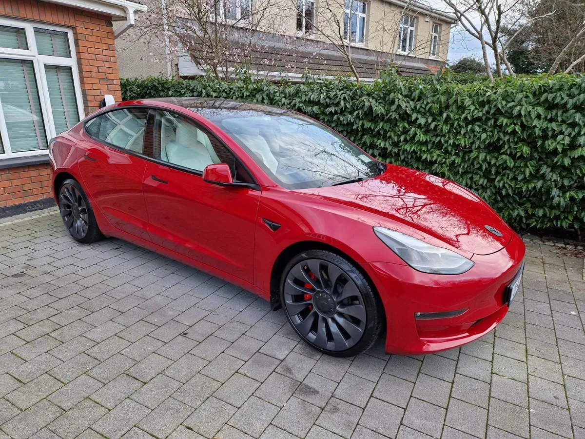 Tesla Model 3 Performance 2021 - Image 2