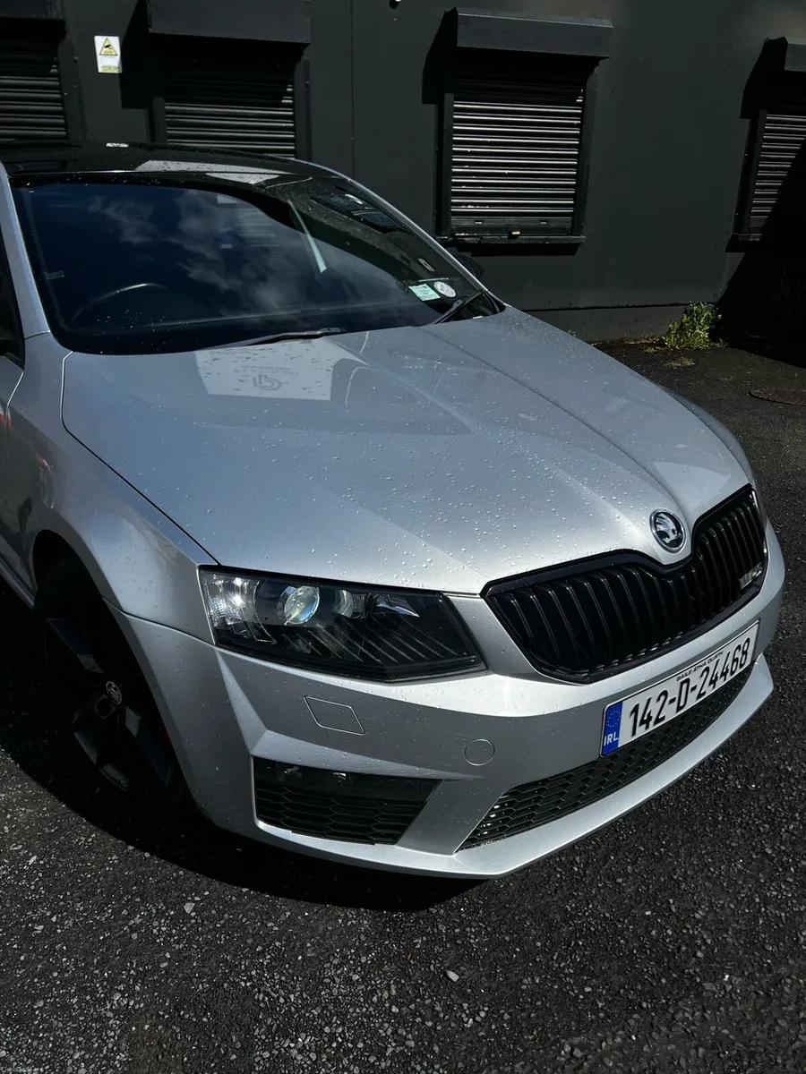 2014 ŠKODA Octavia VRS - Image 2