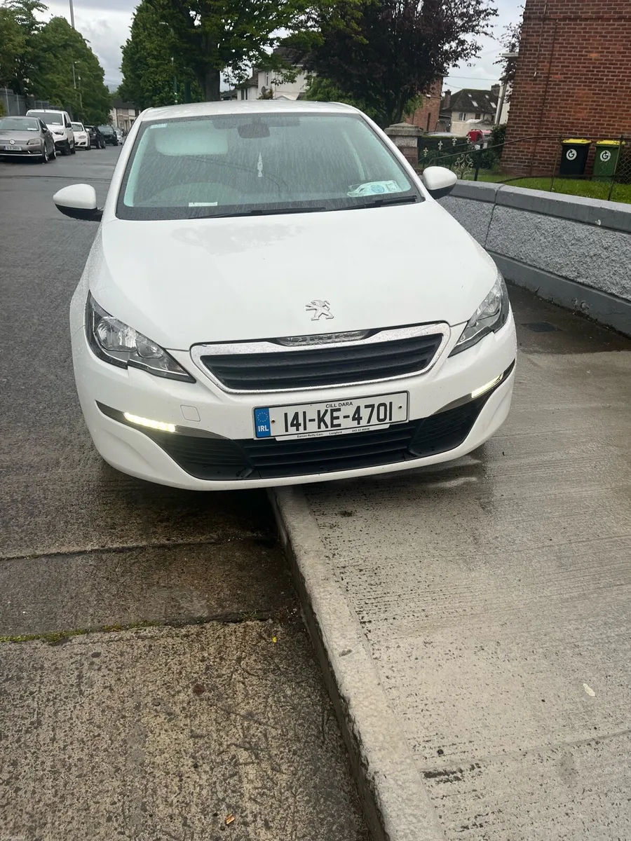 Car - Image 1