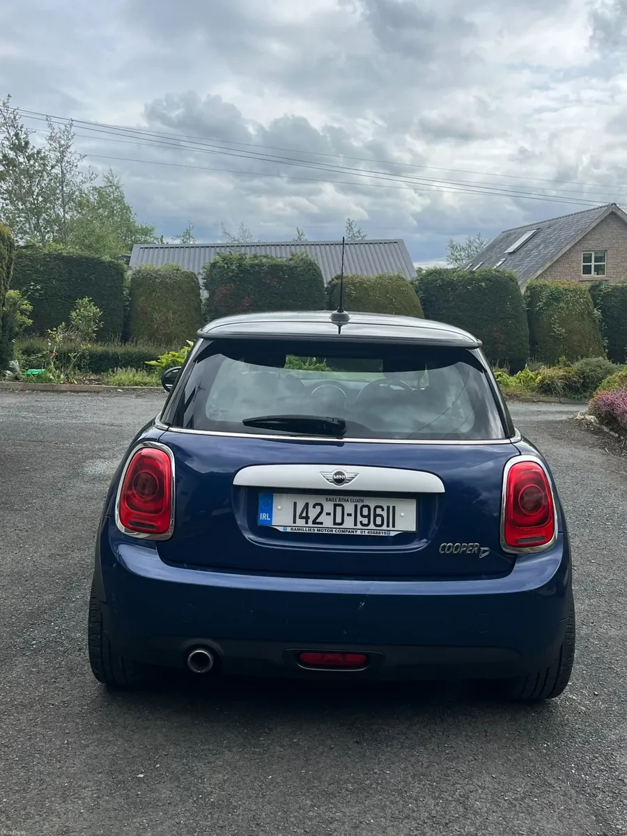 Mini Cooper 2014 - Image 2