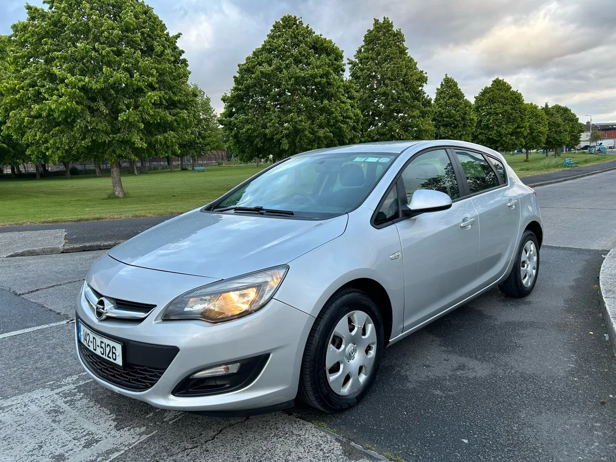 2014 OPEL ASTRA 1.4 PETROL / 02-27 TAX,DUBLIN 12 - Image 1