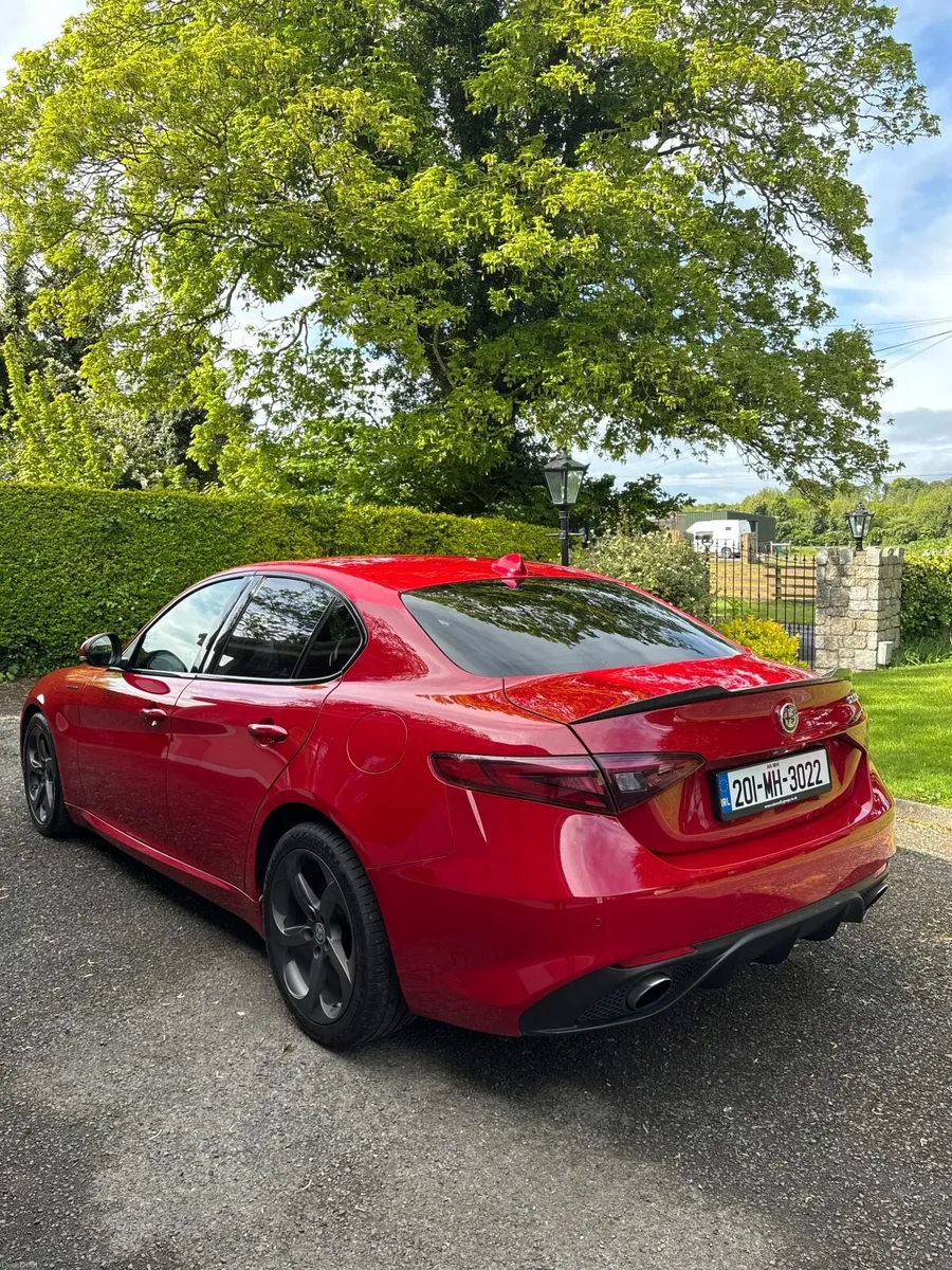 Alfa Romeo Giulia Veloce 2.0 Turbo - Image 4