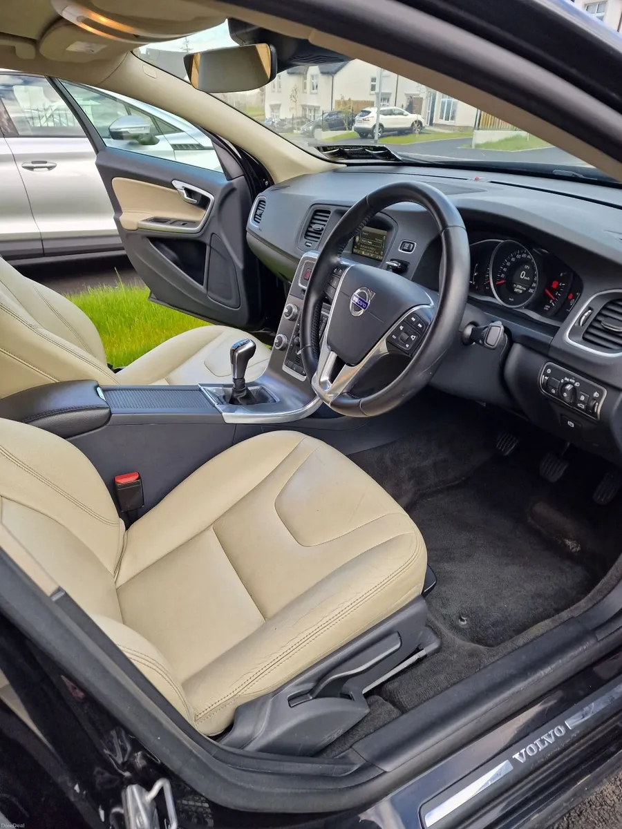 Volvo S60 2016 - Image 4