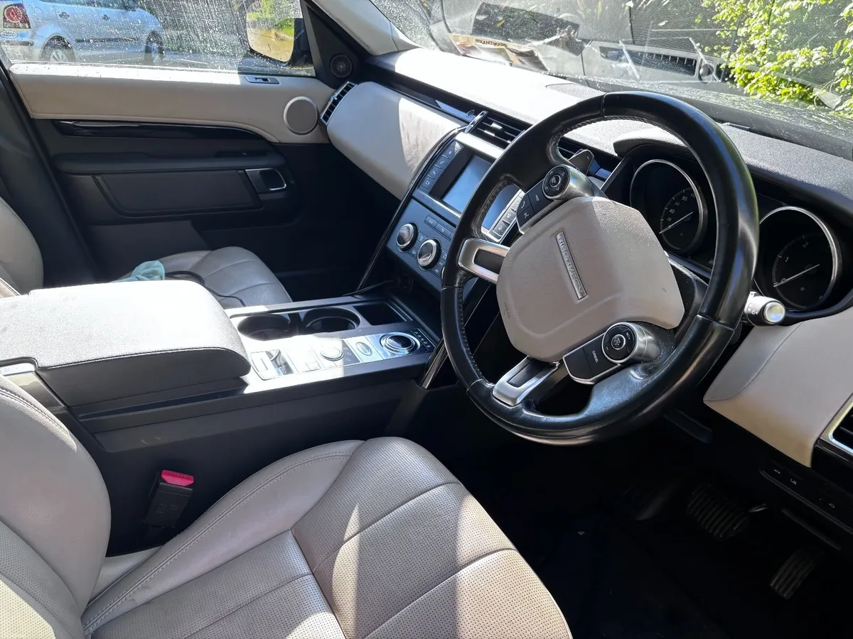 Land Rover Discovery 2018 - Image 2