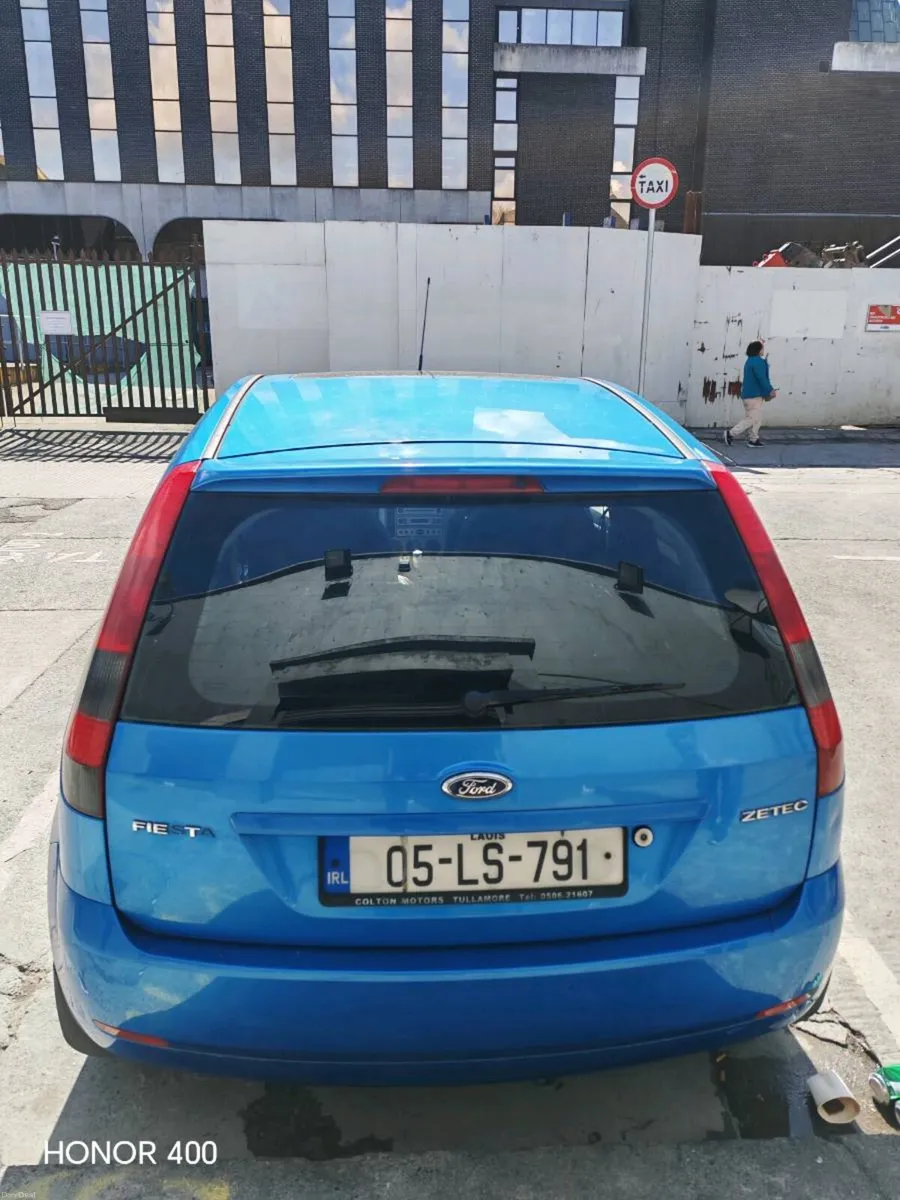 Car - Image 3