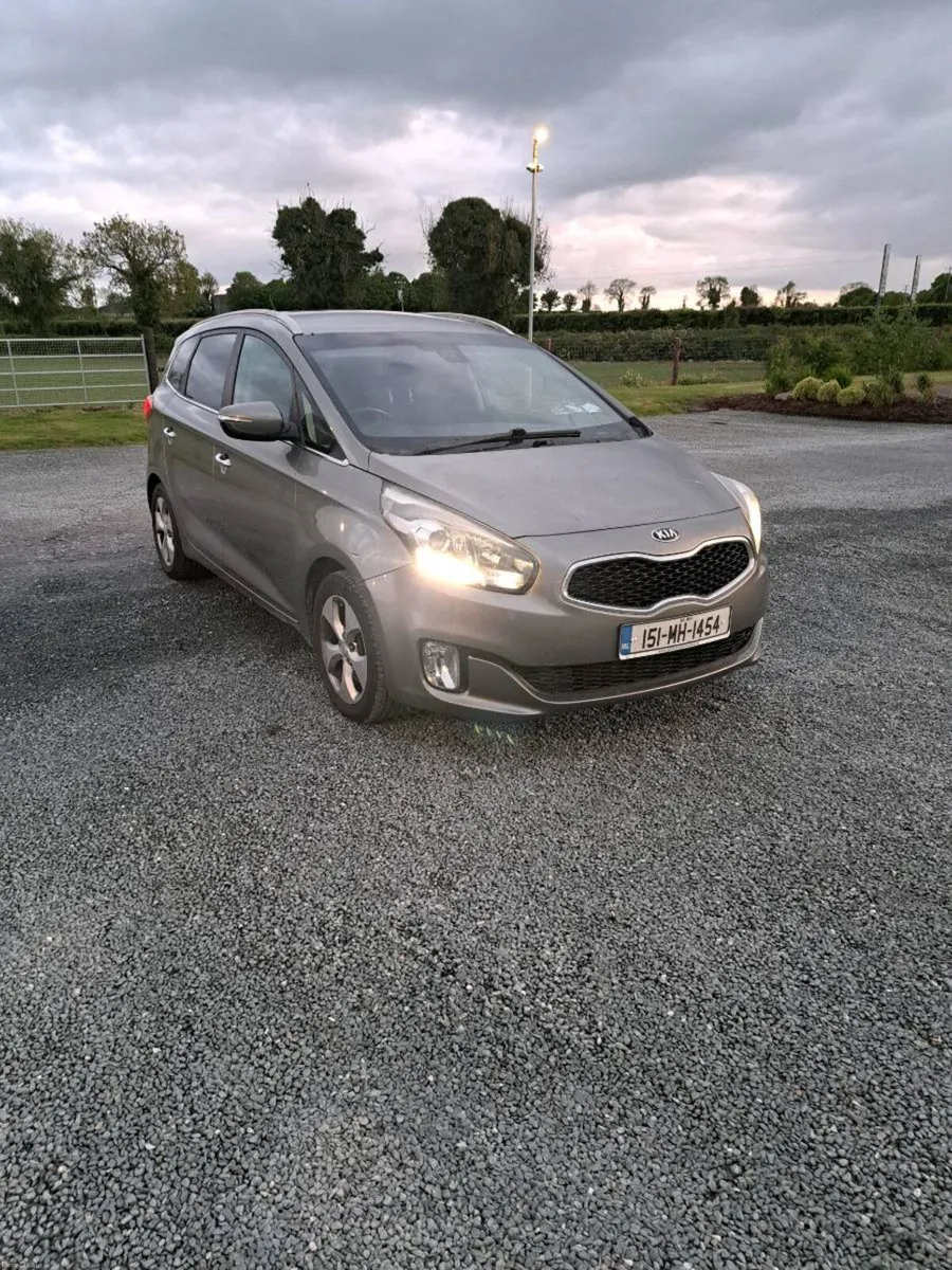 2015 Kia Carens 7 seat *Nct 06-2027* - Image 1