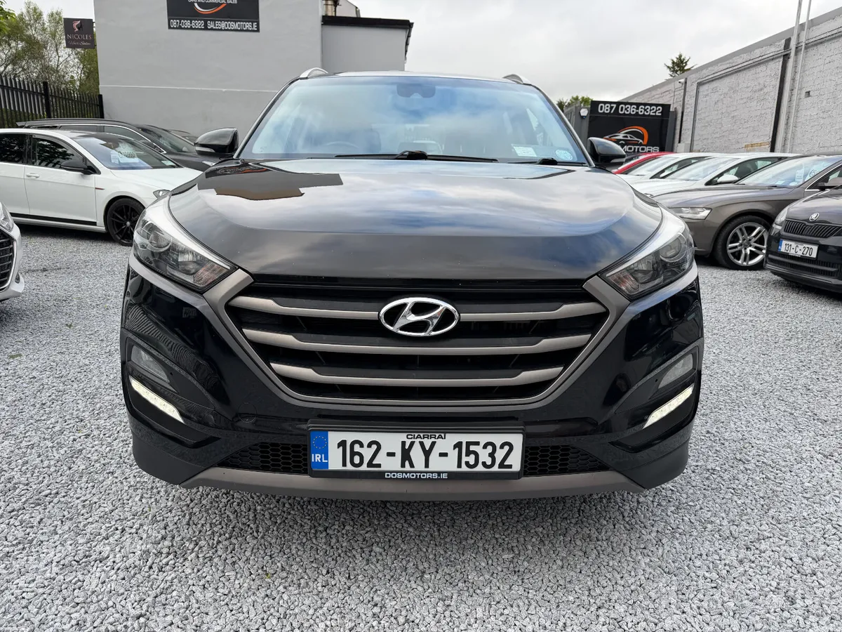 2016 (162) Hyundai Tucson 1.7 D SE NAV - Image 2