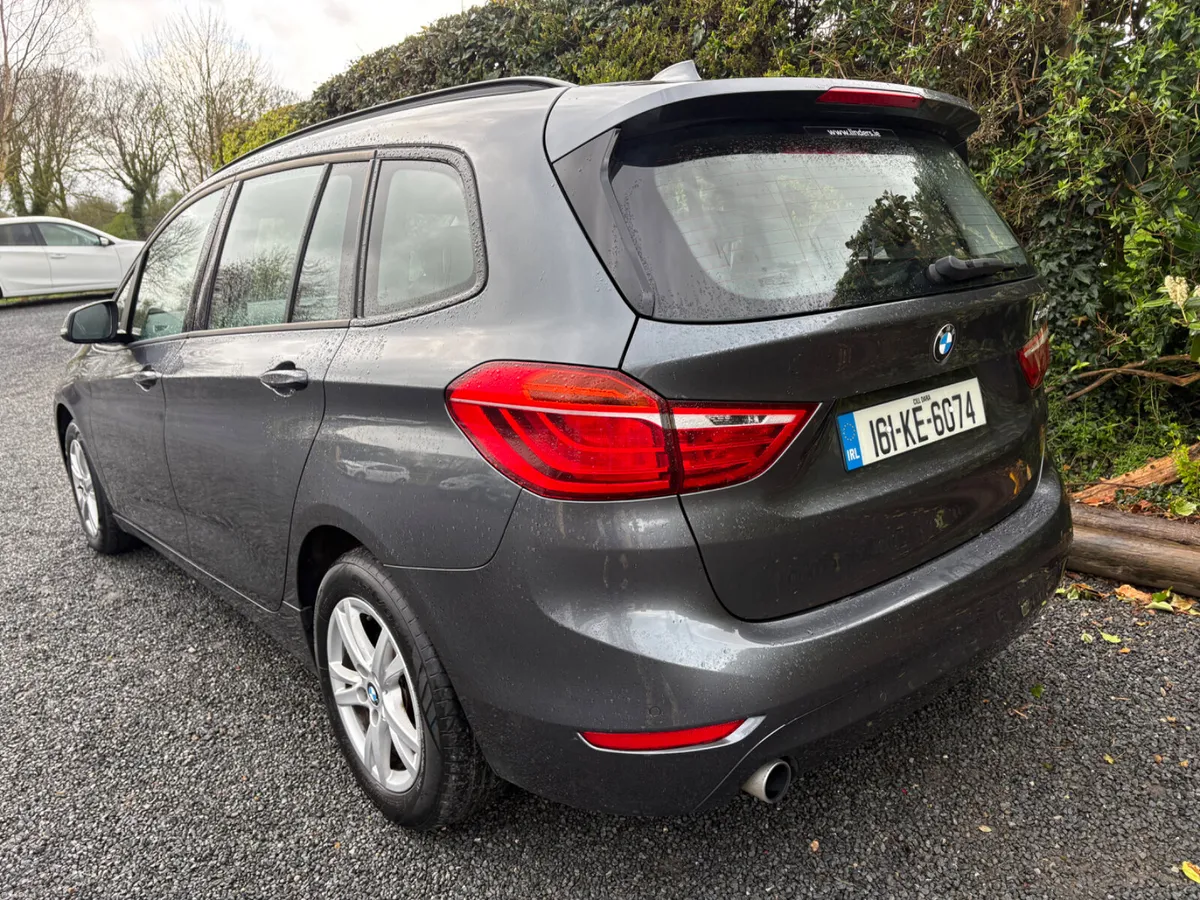 BMW 2-Series 2016 7 Seater - Image 3