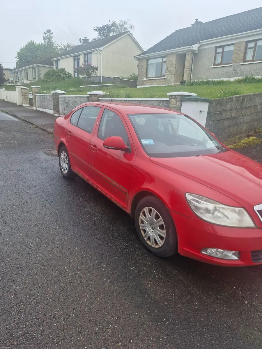 Skoda Octavia 2010 - Image 4