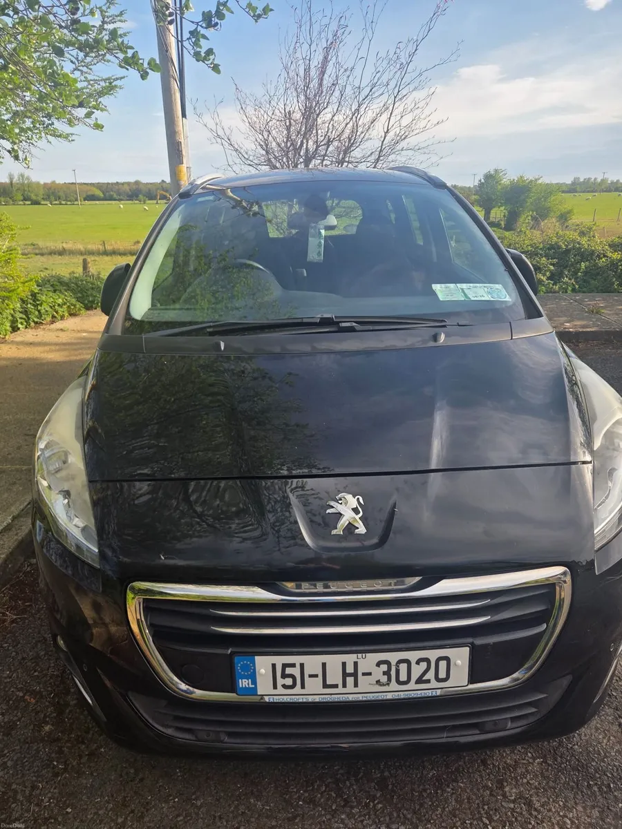 Peugeot 5008 2015 - Image 1