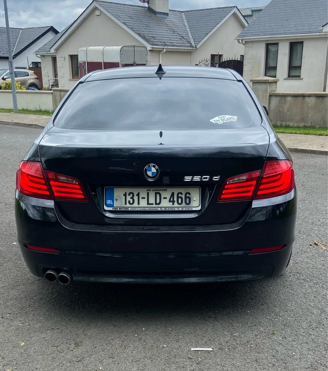 BMW 520d 2013 - Image 2