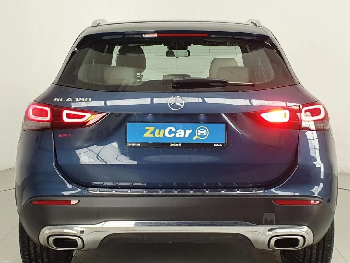 Mercedes-Benz GLA GLA 180 Auto Progressive - Image 4