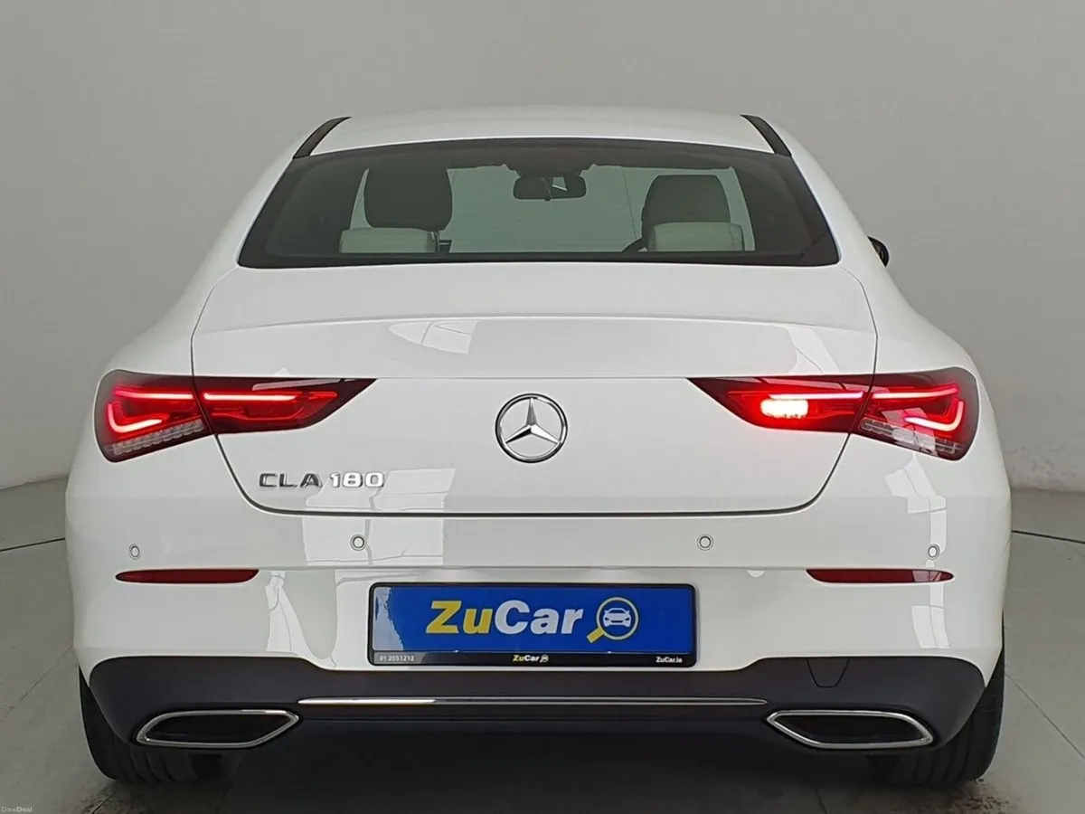 Mercedes-Benz CLA CLA180 Coup A/T Progressive - Image 4