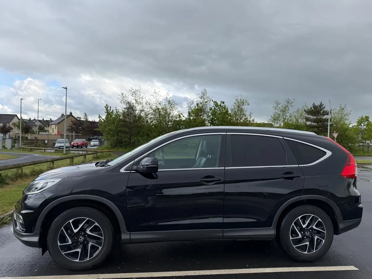 Honda CR-V 2017 - Image 2