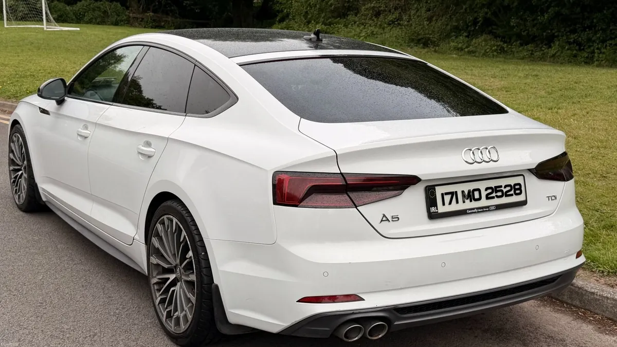 Audi A5 S-line 2.0 TDI Automatic - Image 3