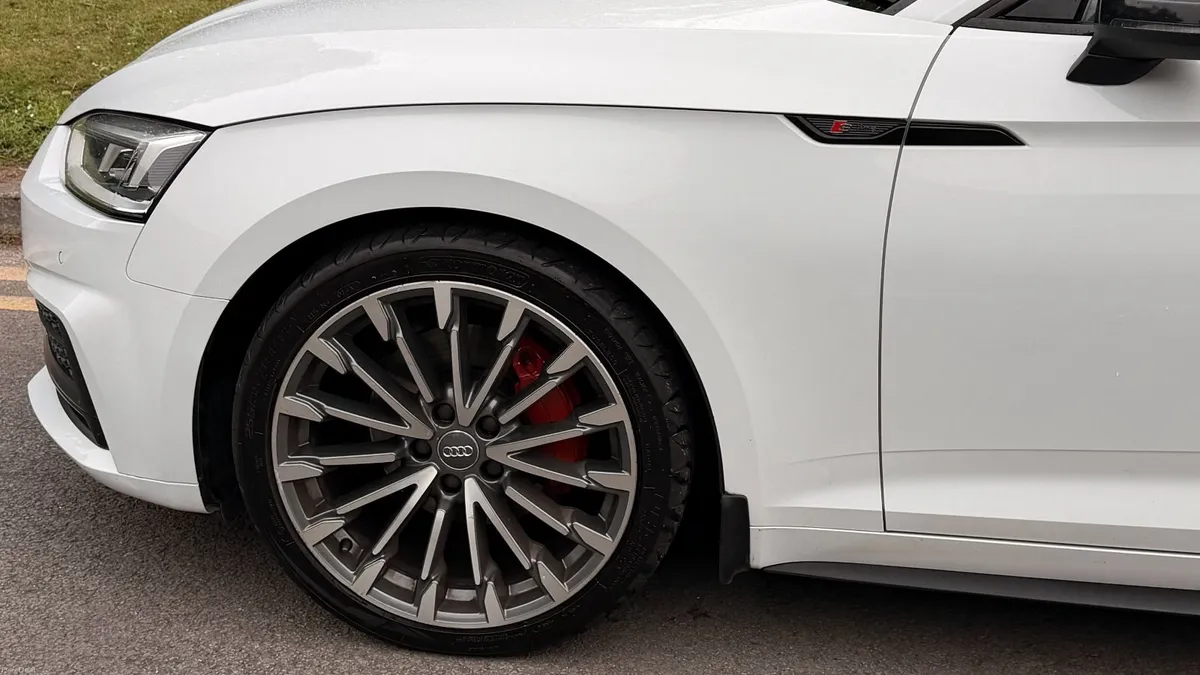 Audi A5 S-line 2.0 TDI Automatic - Image 4