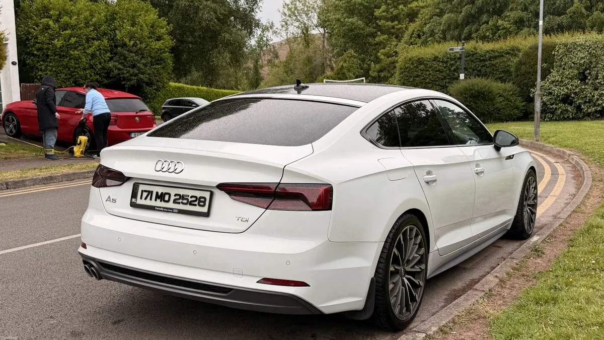 Audi A5 S-line 2.0 TDI Automatic - Image 5
