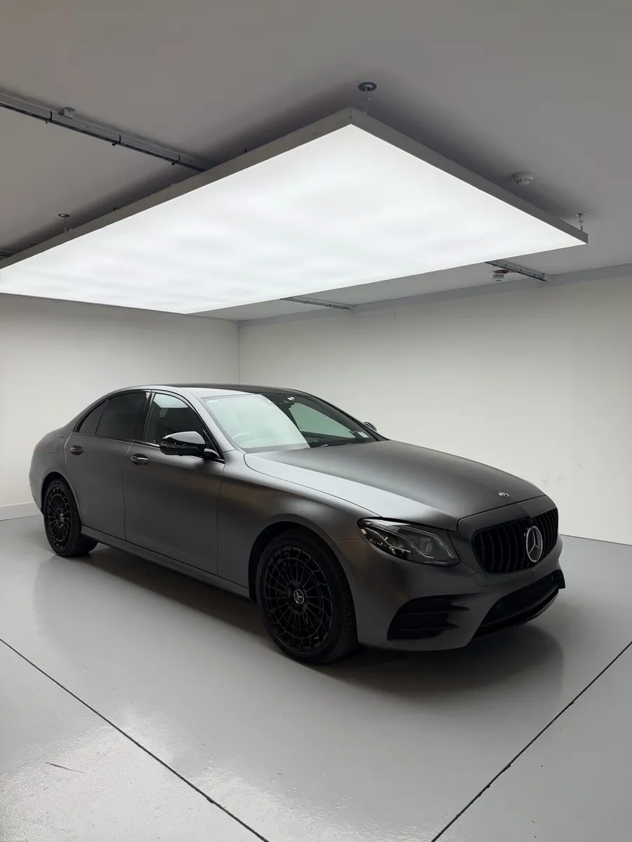 Mercedes E Class AMG PREMIUM PLUS - Image 4