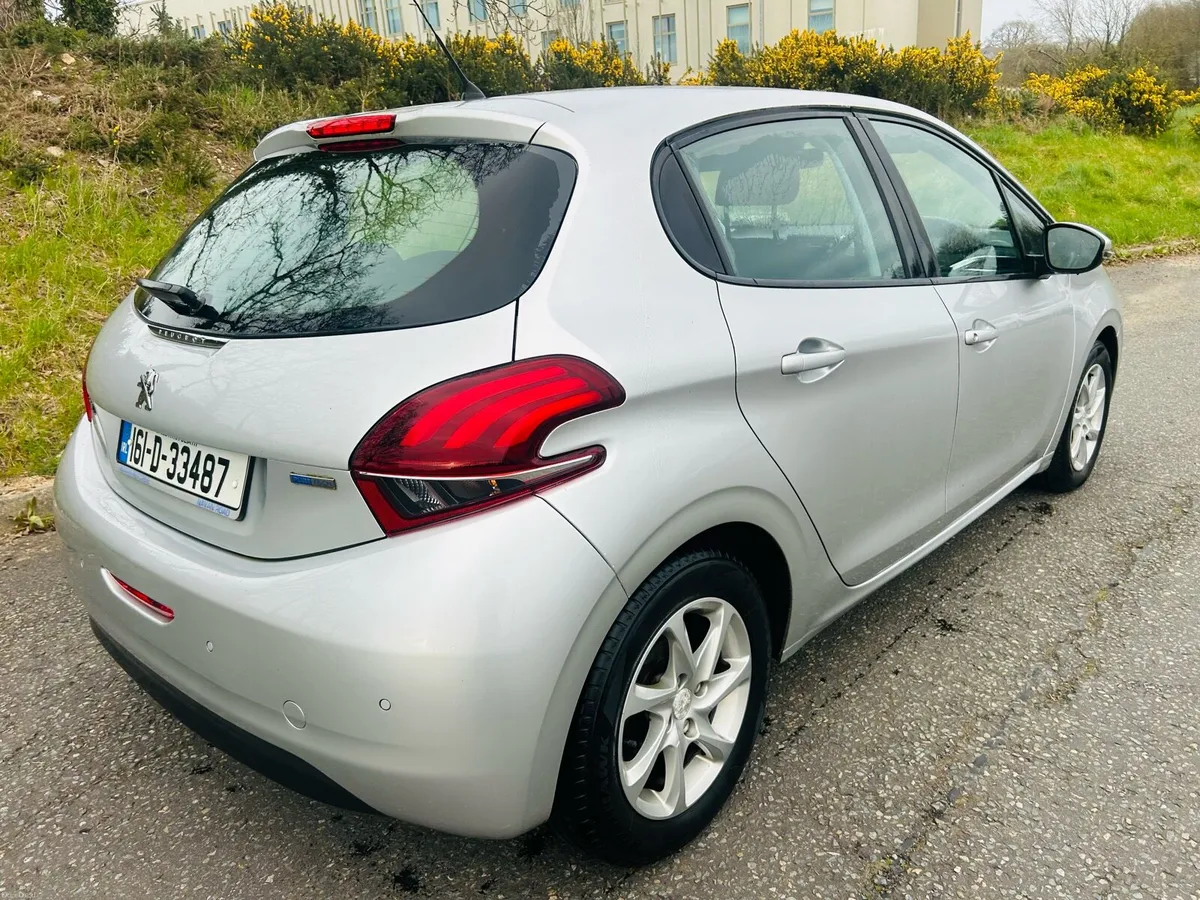 Peugeot 208 1.2 litre 2016 NCT 2028 - Image 3