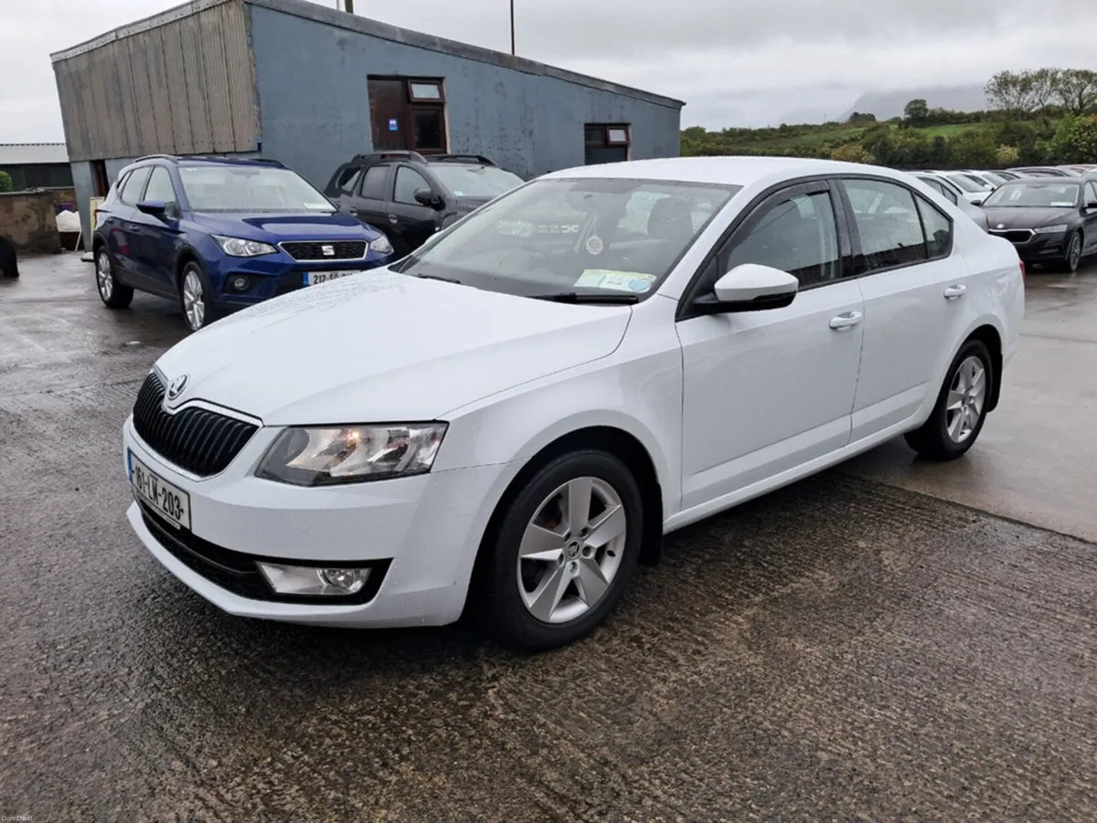 Skoda Octavia AMBITION 1.6 TDI 90HP 4 4DR - Image 3