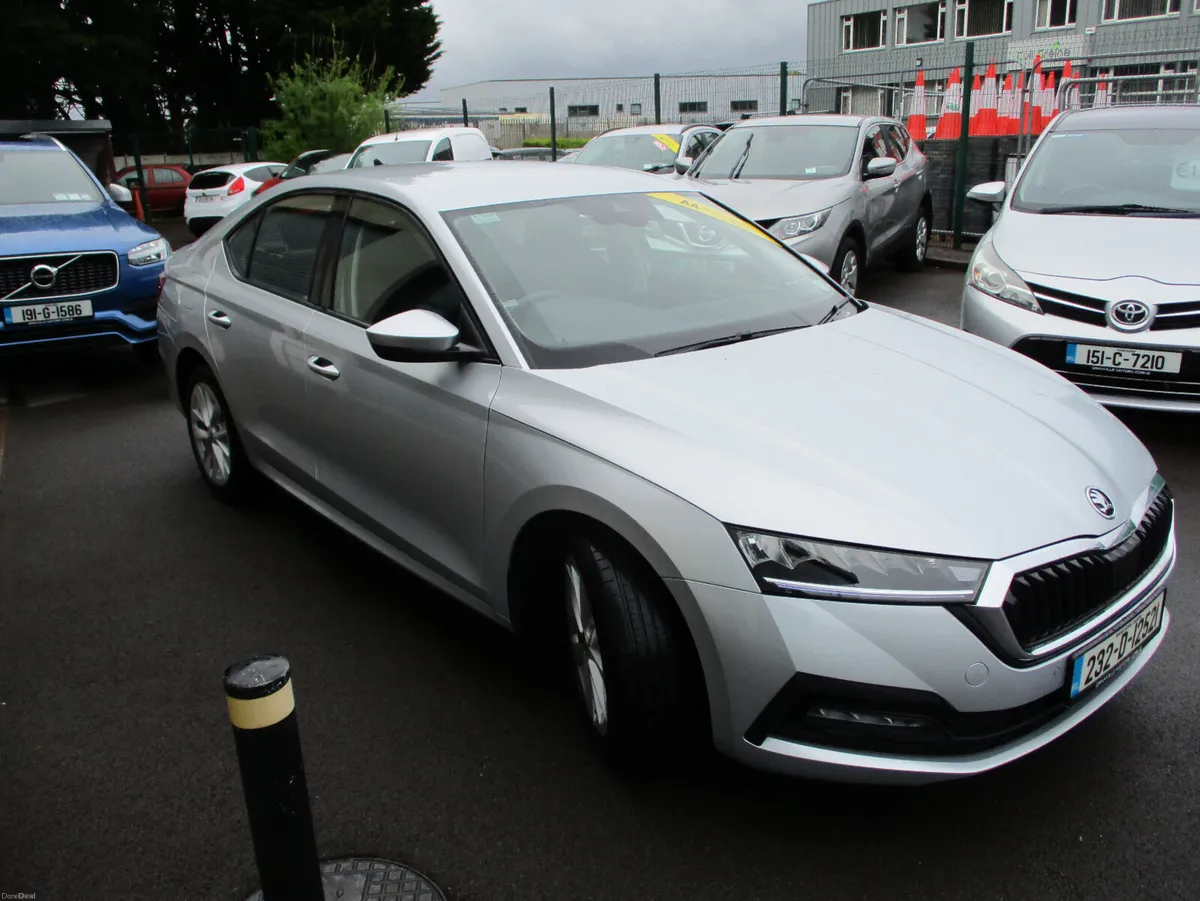 Skoda Octavia Ambition 2.0TDI 2023 - Image 3