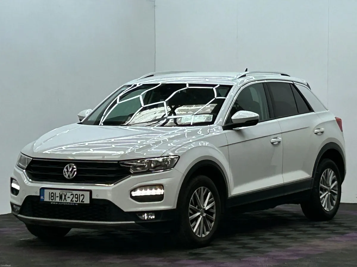 2018 Volkswagen T-Roc 1.5 TSI, Automatic - Image 3