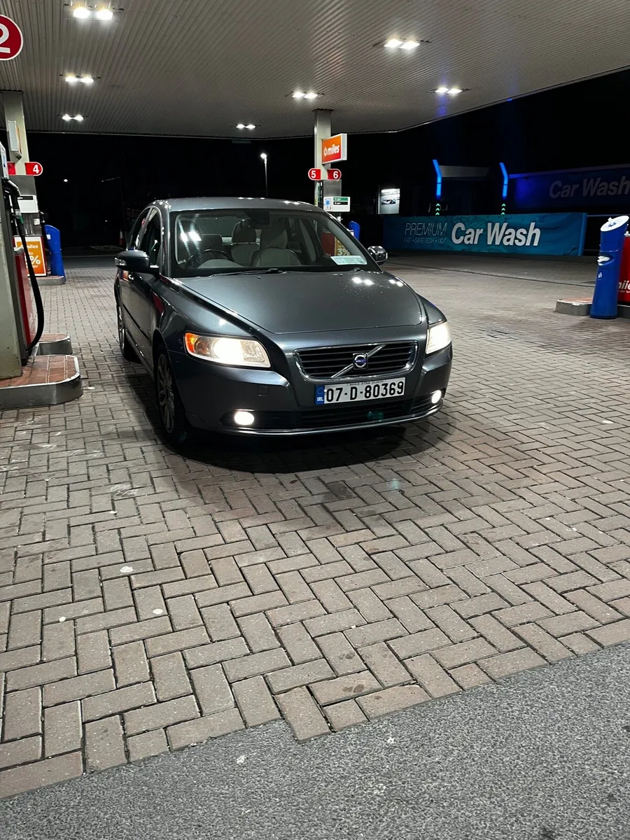 Volvo S40 SE - Image 2