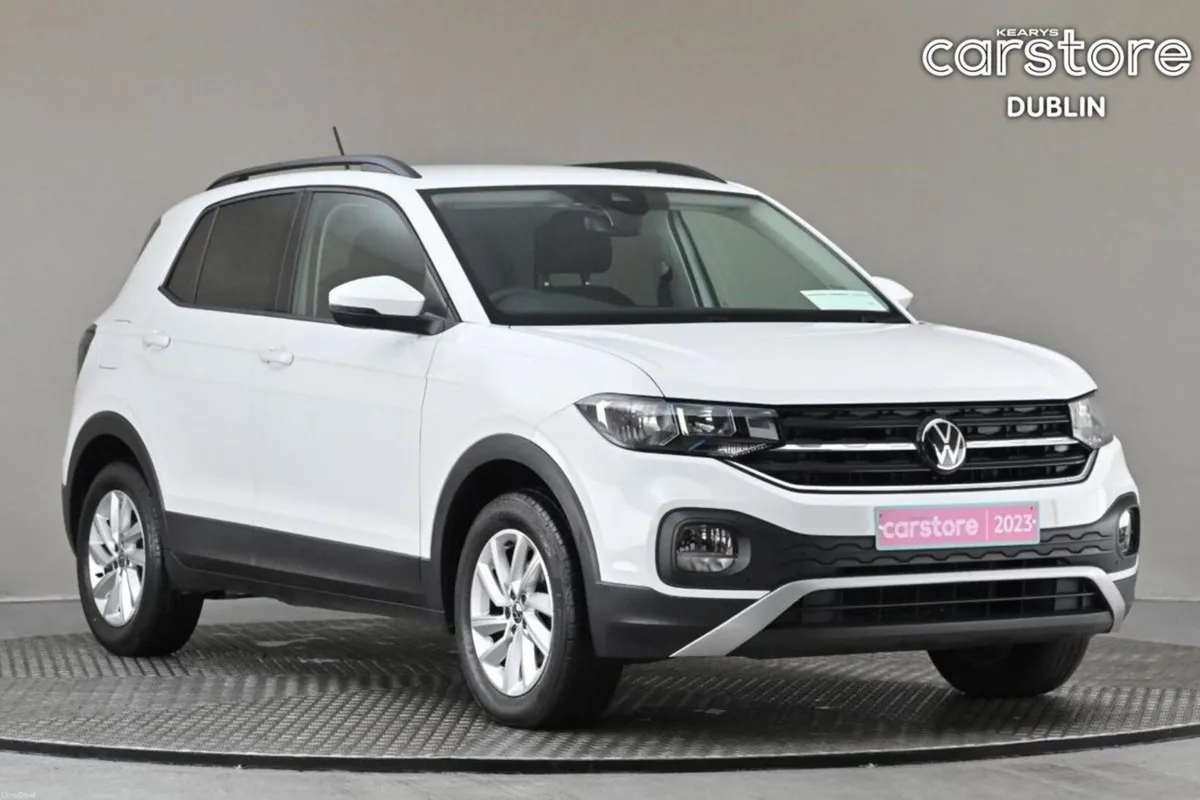 Volkswagen T-Cross 1.0 TSI LIFE 5SPD **DIG DASH**C - Image 1