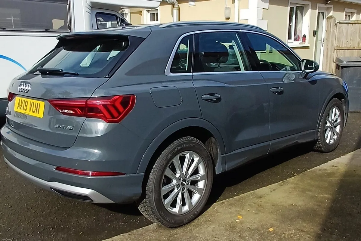 Audi Q3 2019 - Image 2