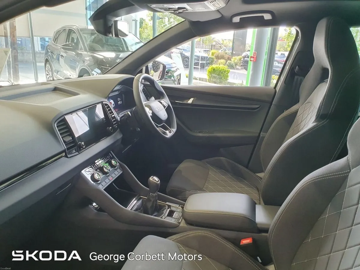 Skoda Karoq Sportline 2.0TDi 115hp - Panormic Sunr - Image 3