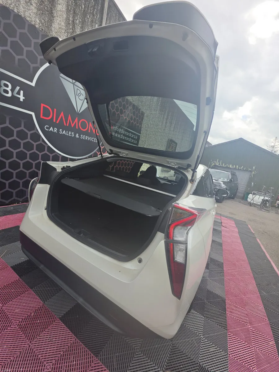 162 TOYOTA PRIUS new NCT 5/28 - Image 6