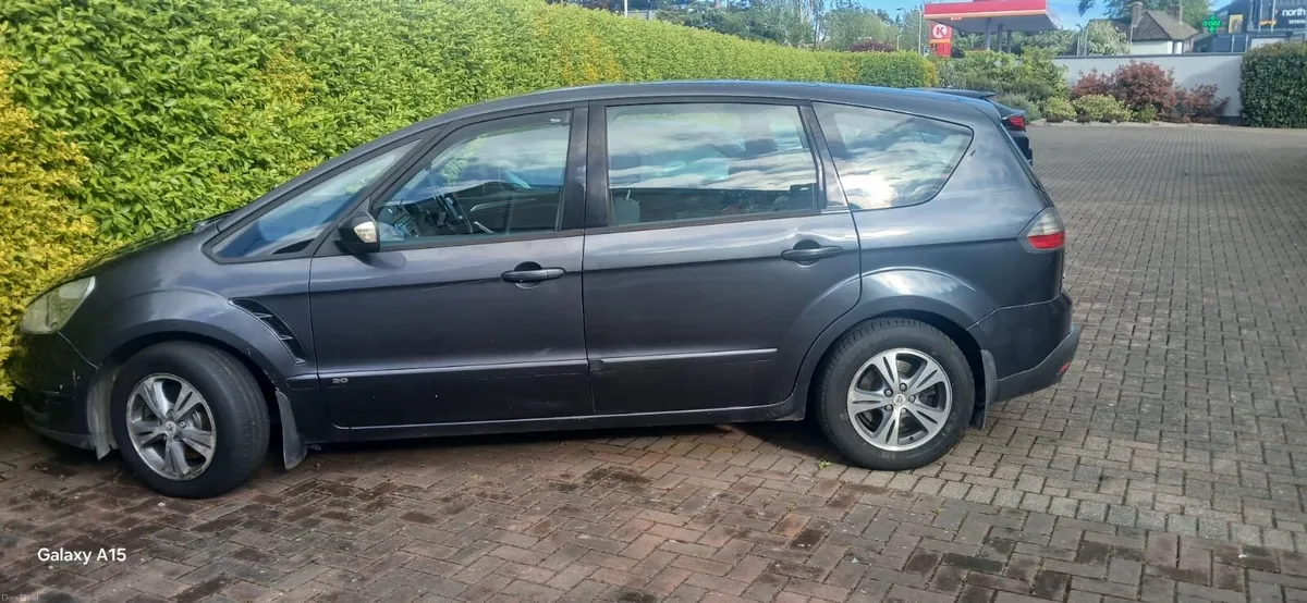 FORD S-MAX ZETEC 2L TDCI FOR SALE - Image 2