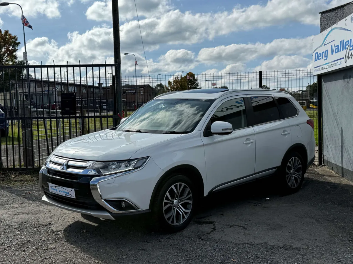 MITSUBISHI OUTLANDER 2.3 Outlander DI-D 4 4WD 5dr - Image 4
