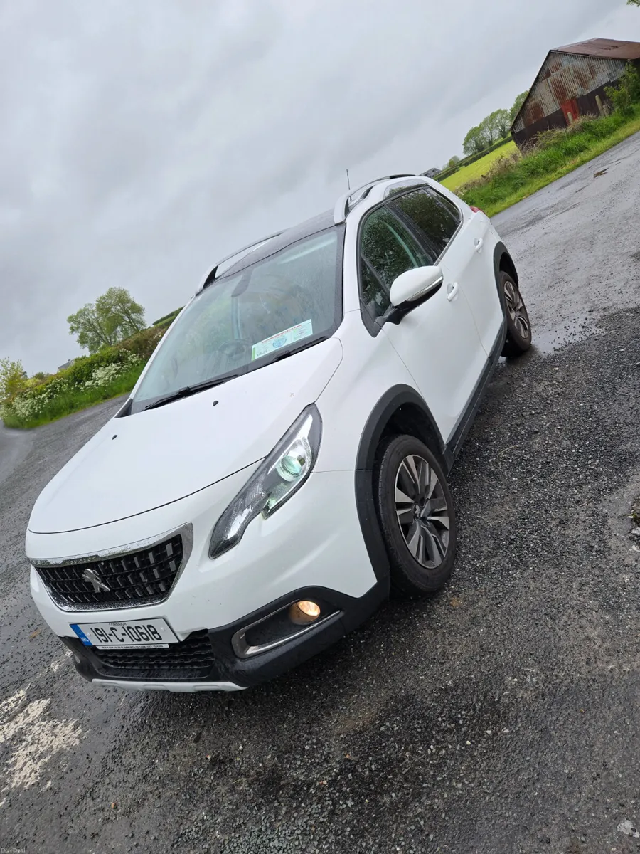 2019 Peugeot 2008 Allure PureTech - Image 2