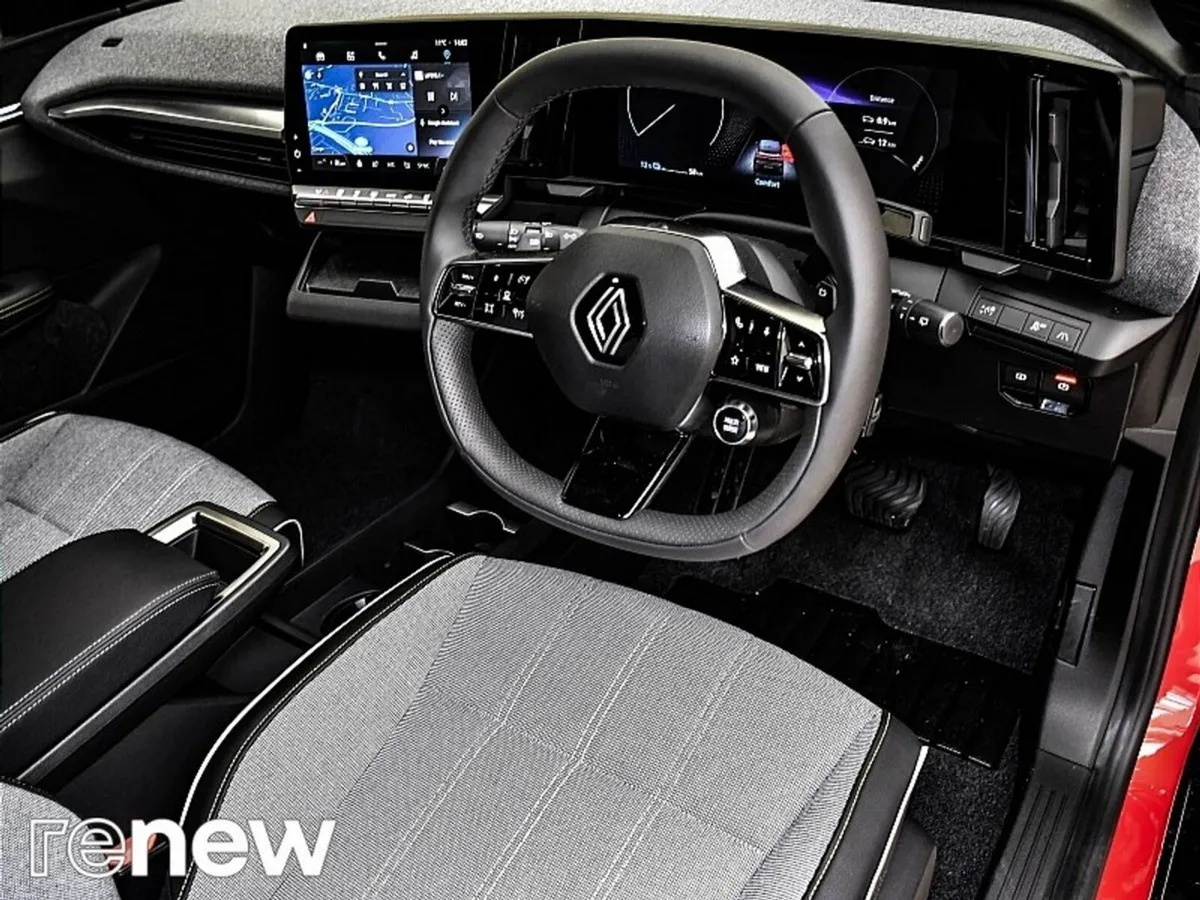 Renault Megane E-Tech Techno EV60 220hp - Image 6