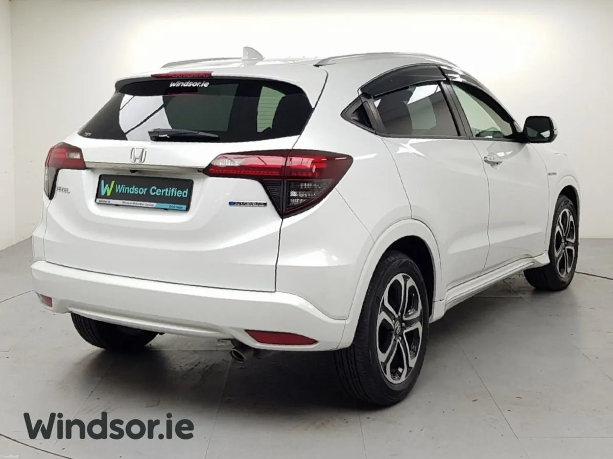 Honda Vezel Hybrid - Image 4