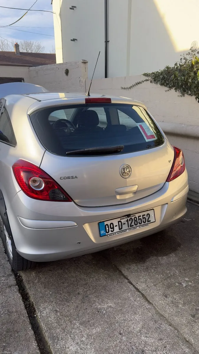 Vauxhall Corsa 2009 - Image 3