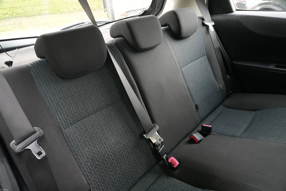 2012 Toyota Yaris 1.0 LUNA Petrol Manual *Low Kms* - Image 4